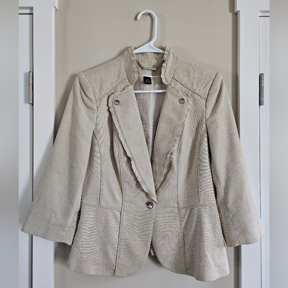 White house black market khaki sand nuetral business blazer proffessional work